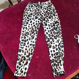 Justice Leopard Print 🐆 leggings